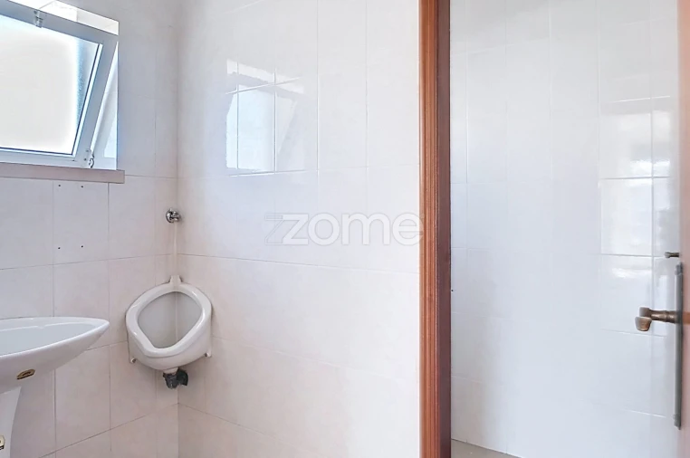 Escritório para Arrendamento em Pombal Foto 8