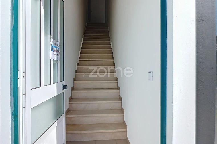 Escritório para Arrendamento em Pombal Foto 4