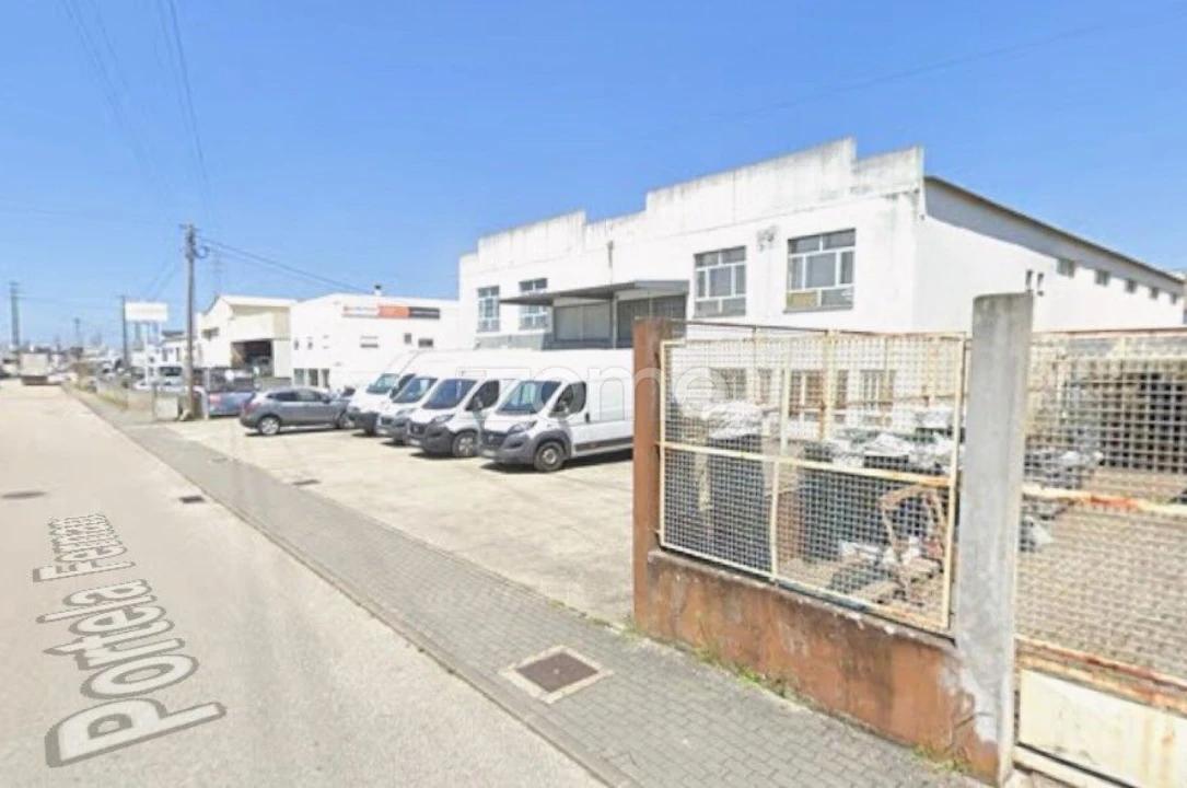 Escritório para Arrendamento em Pombal Foto 13