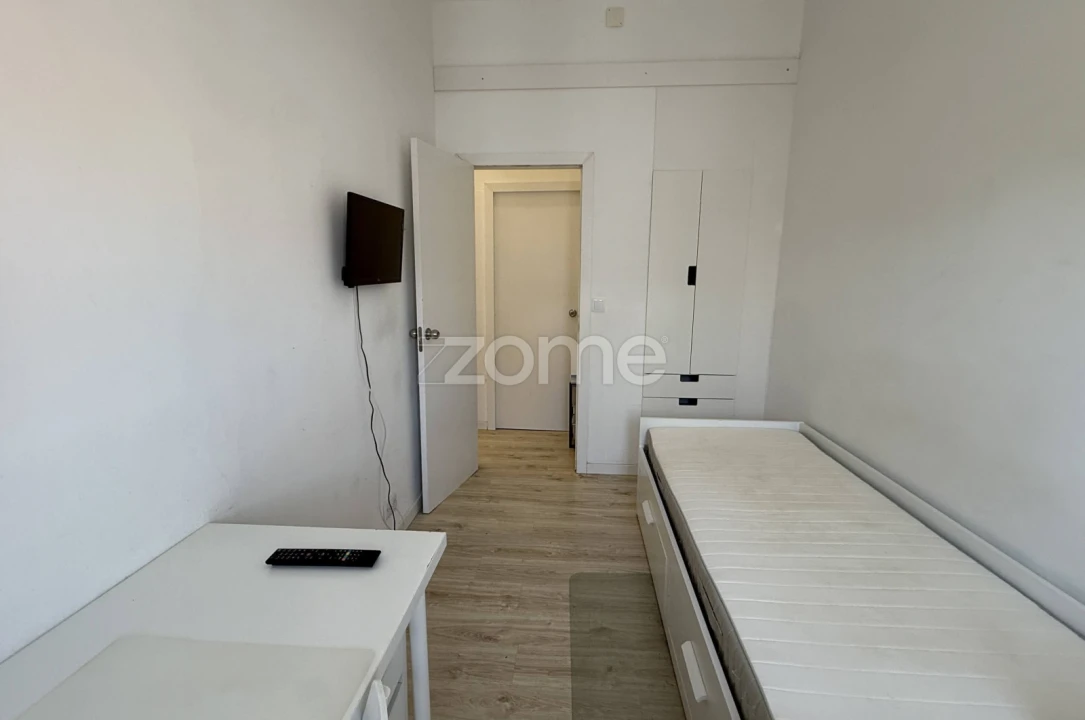 Apartamento T2 para Venda em Ajuda Foto 18