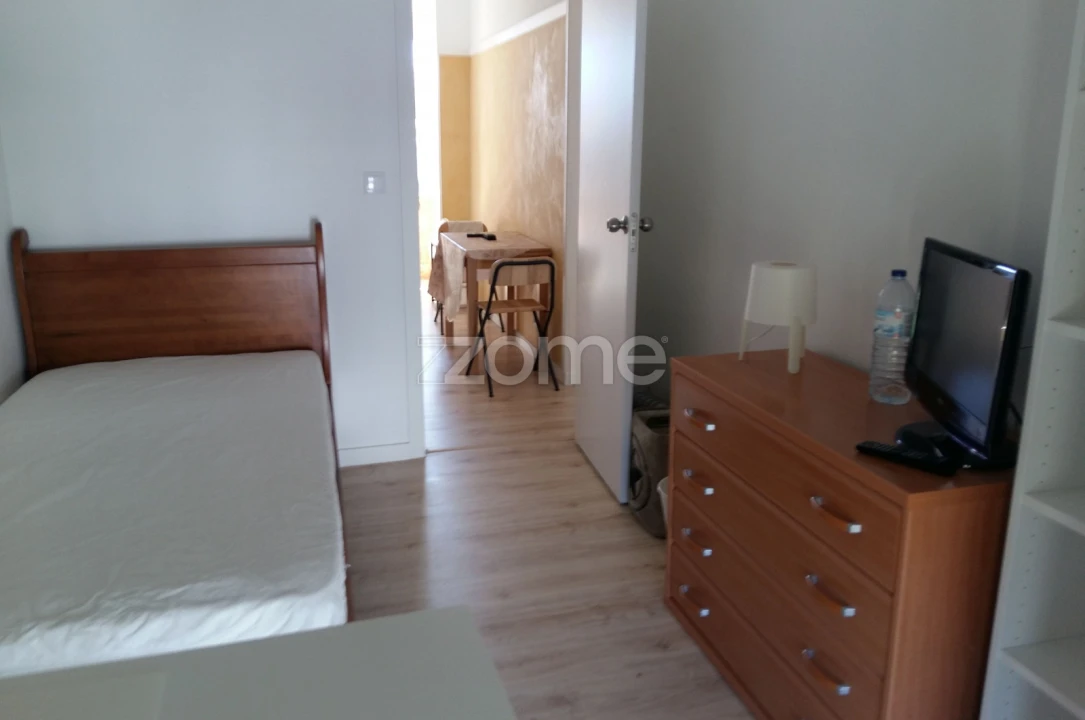 Apartamento T2 para Venda em Ajuda Foto 17