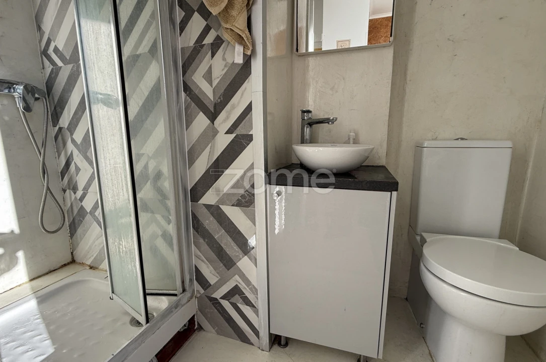 Apartamento T2 para Venda em Ajuda Foto 19