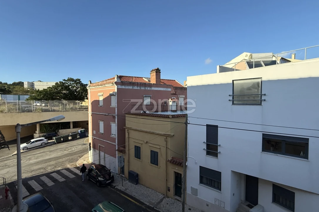 Apartamento T2 para Venda em Ajuda Foto 22