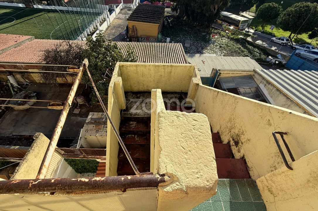 Apartamento T2 para Venda em Ajuda Foto 6