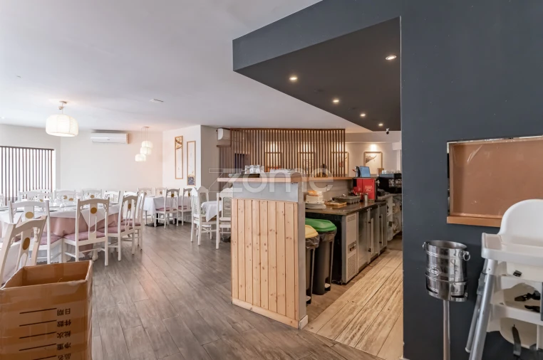 Negócio para Venda em Amora Foto 25