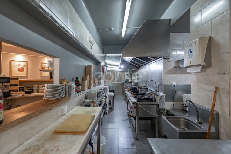 Negócio para Venda em Amora Foto 32