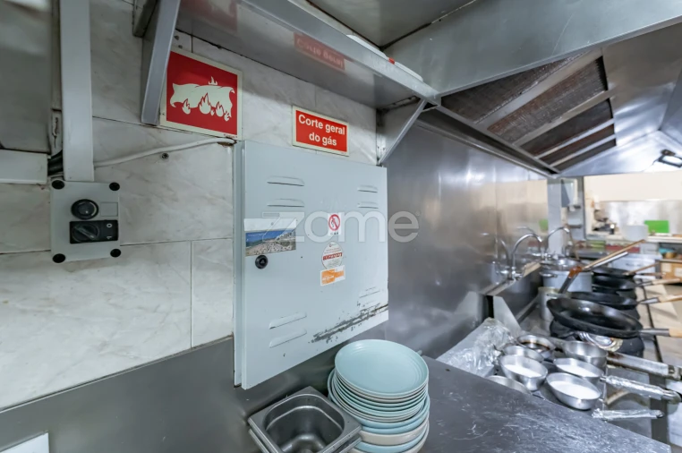 Negócio para Venda em Amora Foto 37