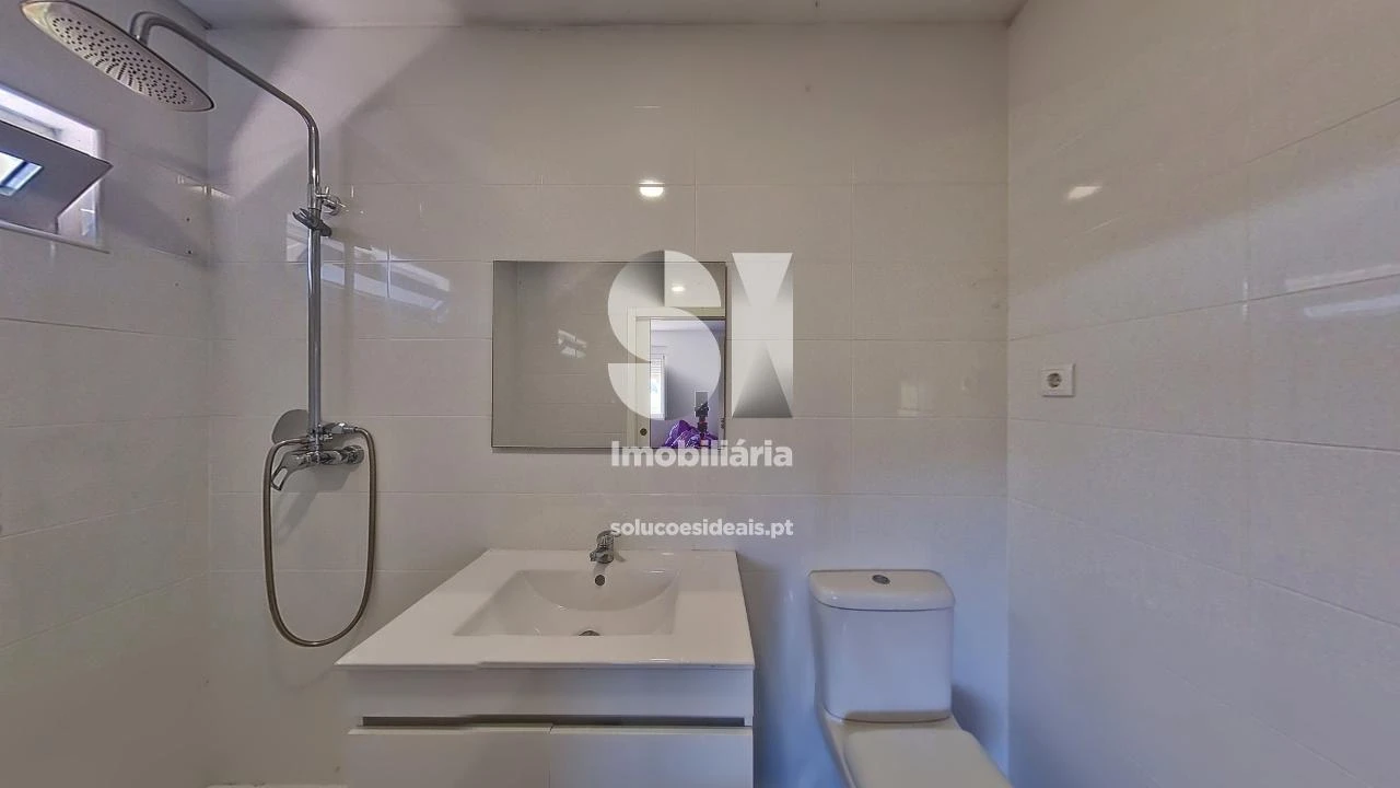 Moradia T3 para Venda em Sobreira Foto 39