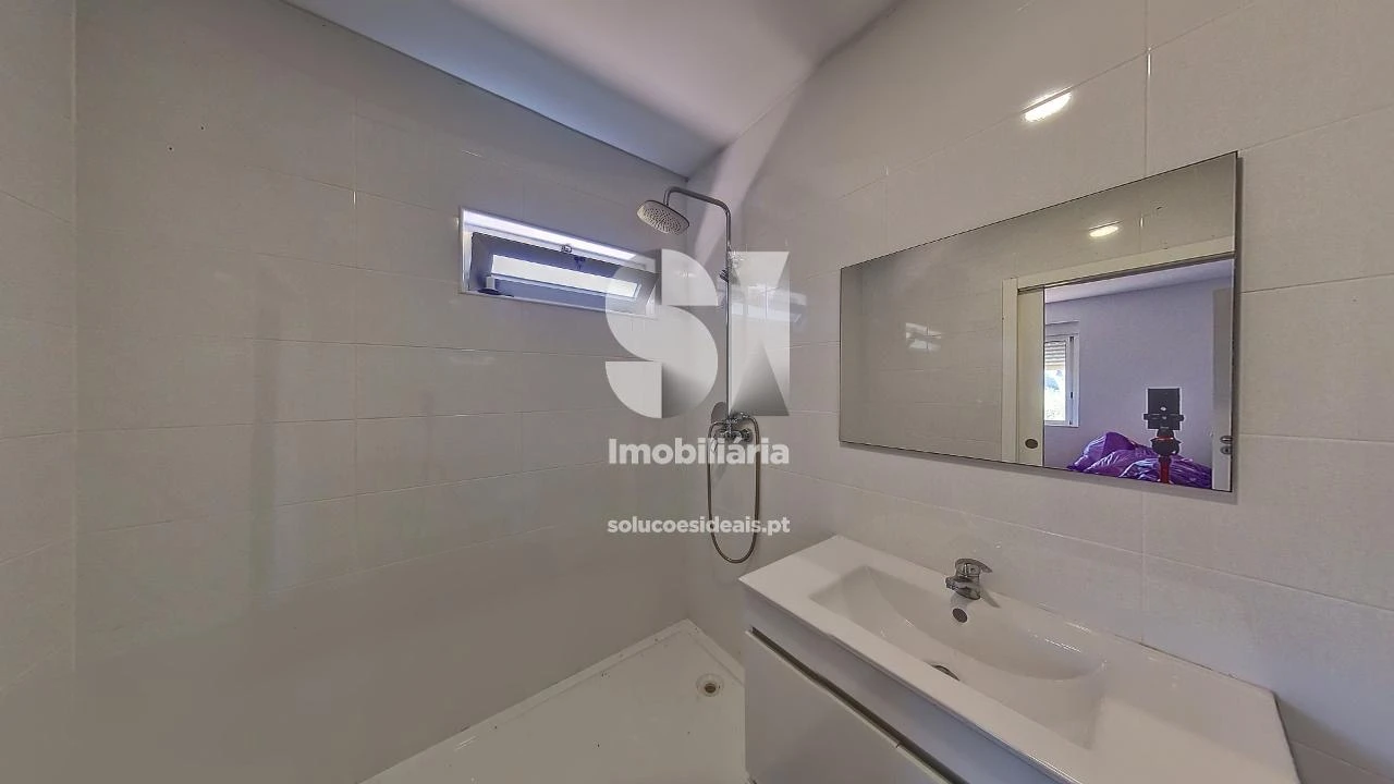 Moradia T3 para Venda em Sobreira Foto 40