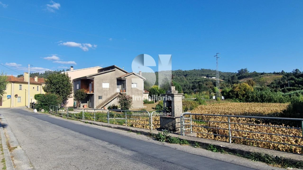 Moradia T3 para Venda em Sobreira Foto 4