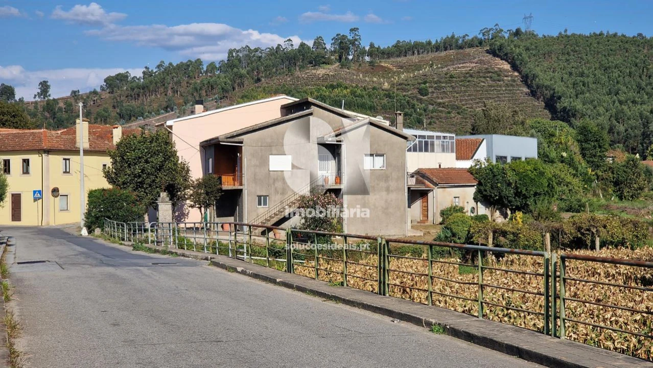 Moradia T3 para Venda em Sobreira Foto 1