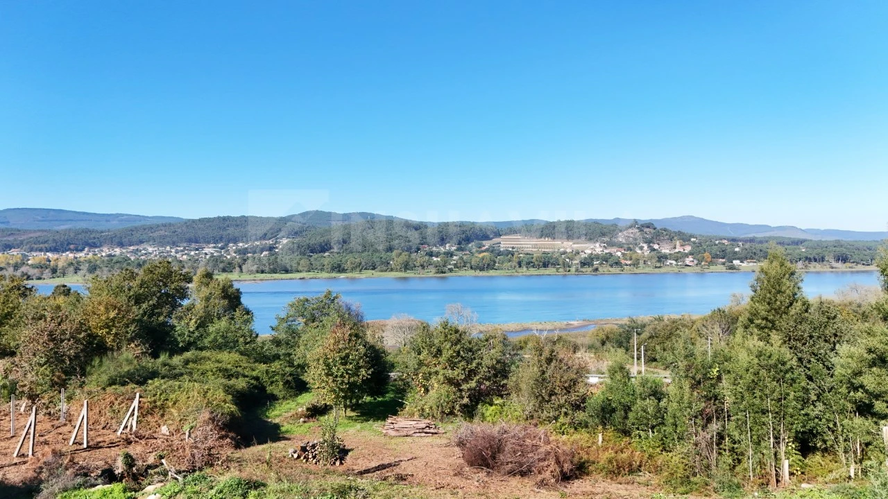 Terreno para Venda em Lanhelas Foto 6