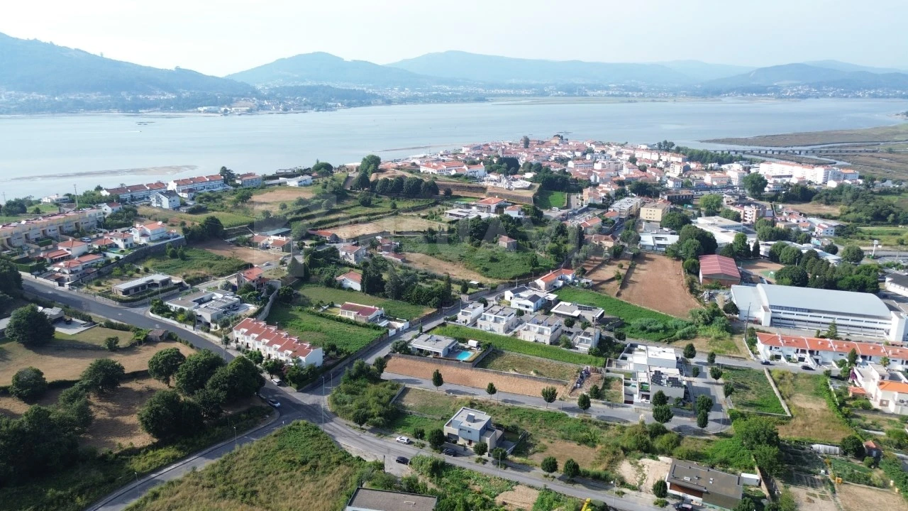 Terreno para Venda em Caminha (Matriz) e Vilarelho Foto 7
