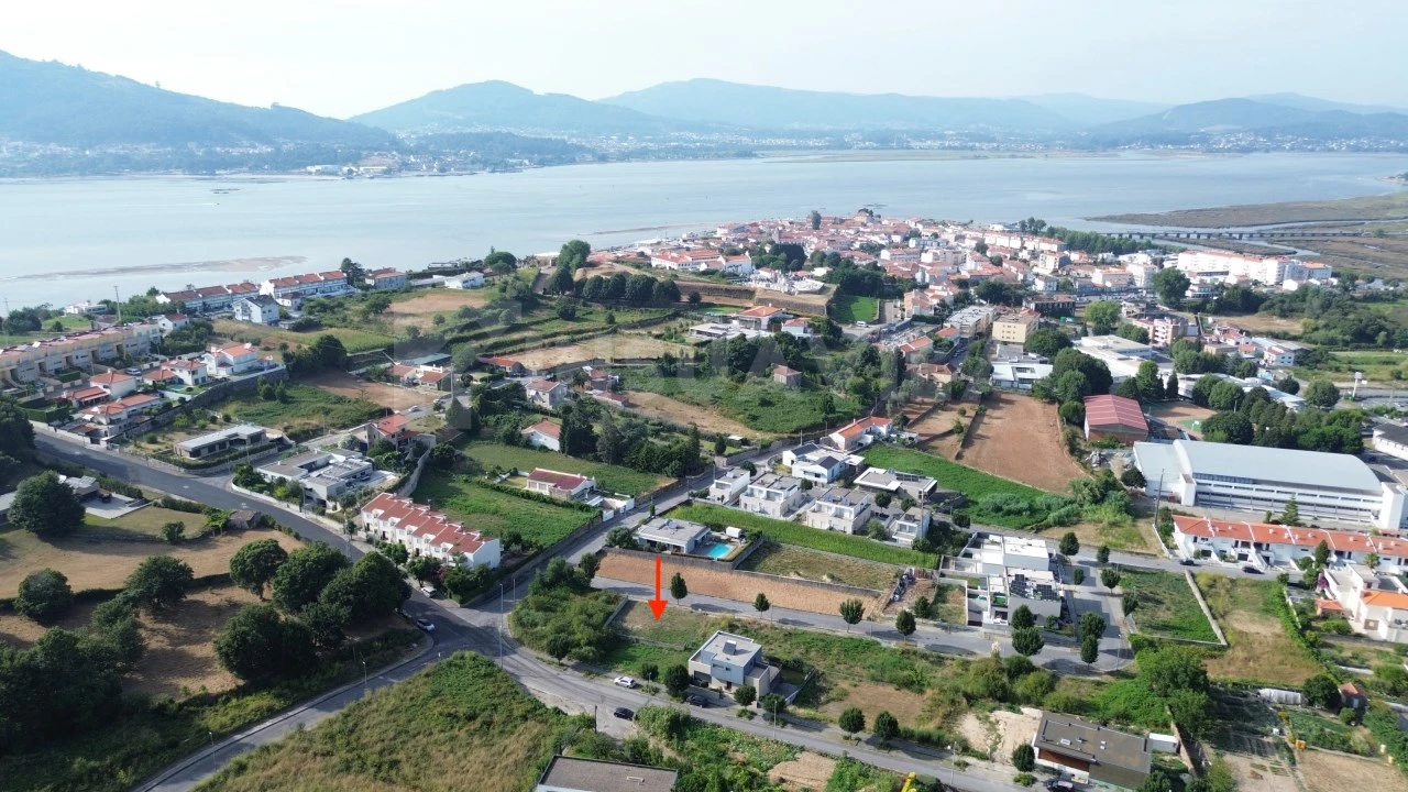 Terreno para Venda em Caminha (Matriz) e Vilarelho Foto 1
