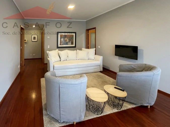 Apartamento T1 para Arrendamento em Aldoar, Foz do Douro e Nevogilde Foto 2