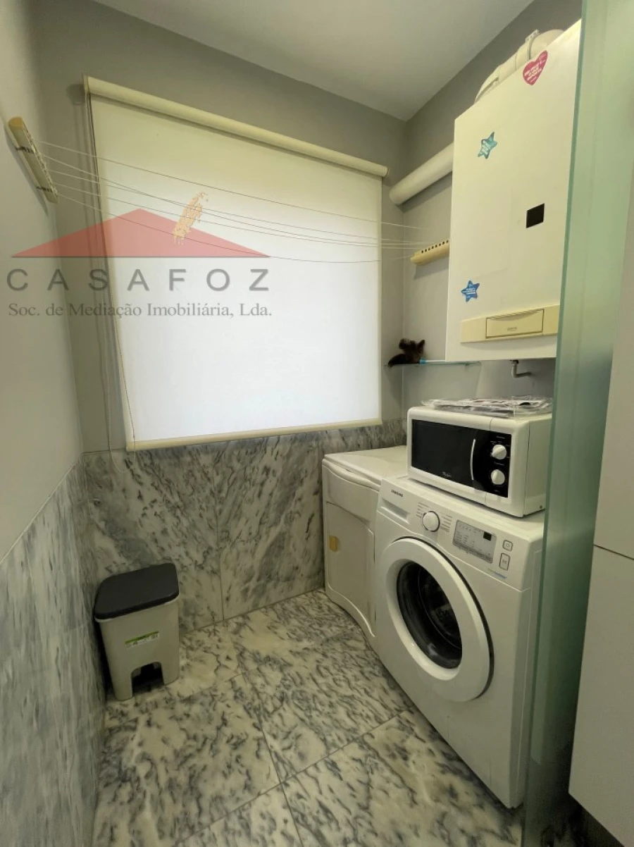 Apartamento T1 para Arrendamento em Aldoar, Foz do Douro e Nevogilde Foto 10