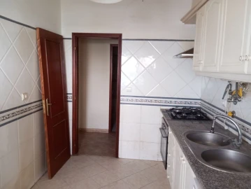 Apartamento T2 para Venda em Marvila, Ribeira Santarém, São Salvador, São Nicolau