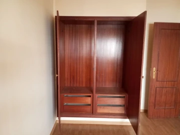 Apartamento T2 para Venda em Marvila, Ribeira Santarém, São Salvador, São Nicolau