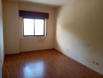 Apartamento T2 para Venda em Marvila, Ribeira Santarém, São Salvador, São Nicolau