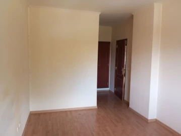 Apartamento T2 para Venda em Marvila, Ribeira Santarém, São Salvador, São Nicolau