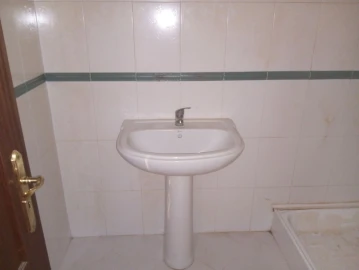 Apartamento T2 para Venda em Marvila, Ribeira Santarém, São Salvador, São Nicolau