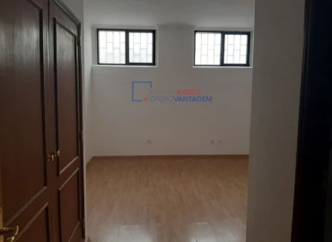 Apartamento T3 para Venda em Marvila, Ribeira Santarém, São Salvador, São Nicolau