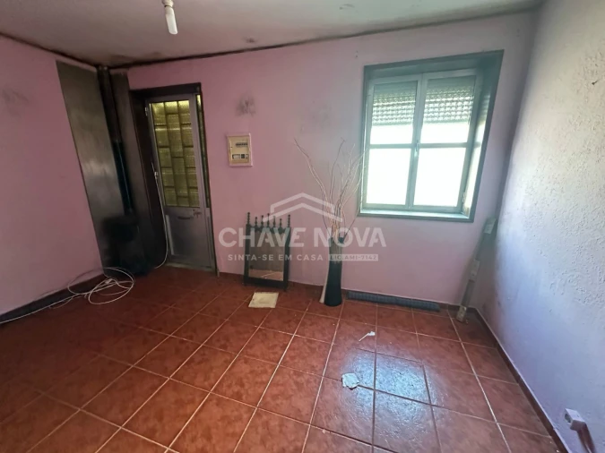 Moradia T2 para Venda em Oliveira do Douro Foto 13