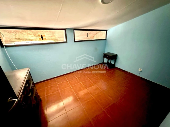 Moradia T2 para Venda em Oliveira do Douro Foto 15