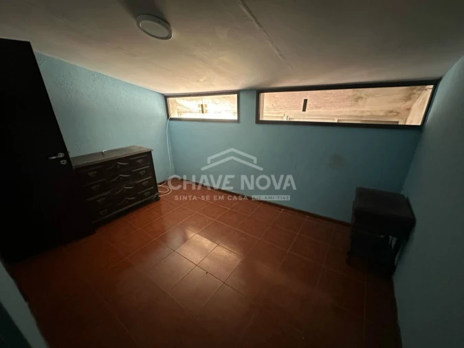 Moradia T2 para Venda em Oliveira do Douro Foto 16