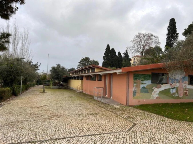 Prédio para Venda em Palmela Foto 1