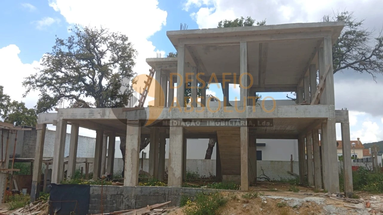 Moradia T4 para Venda em Azeitão (São Lourenço e São Simão) Foto 1