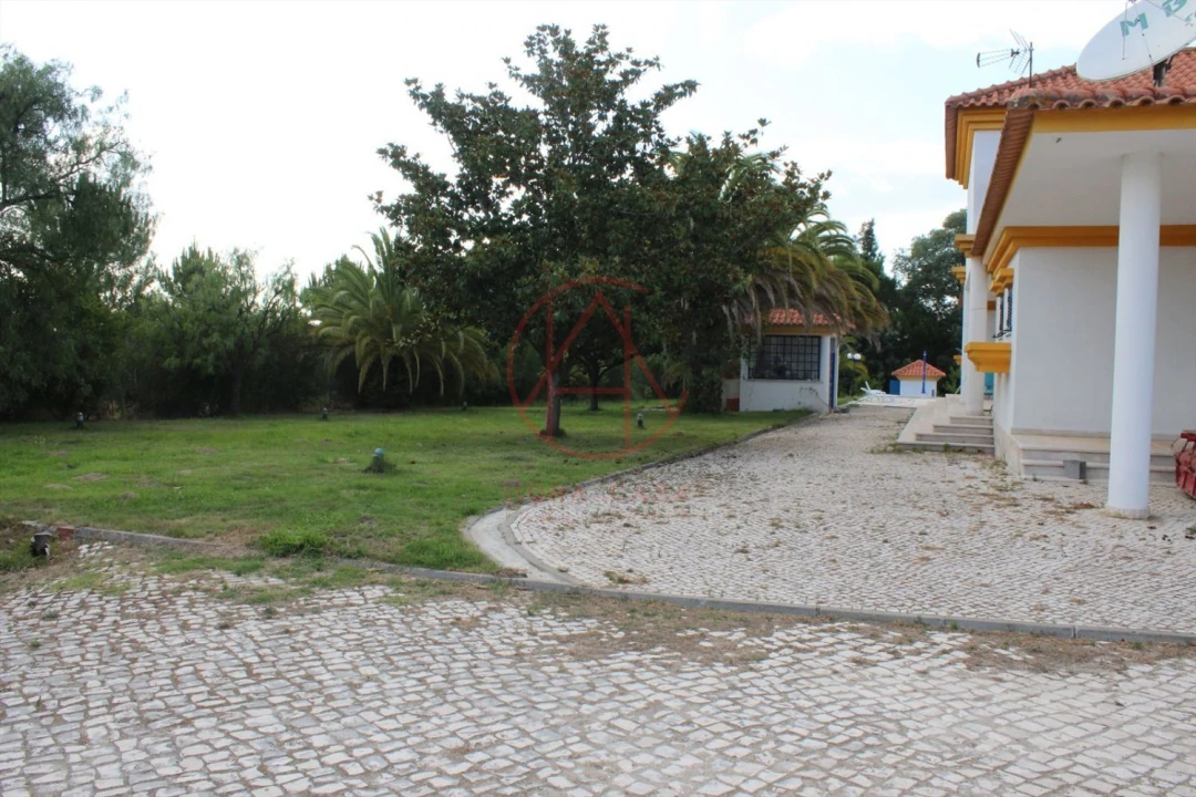 Quinta T6 para Venda em Alhos Vedros Foto 7