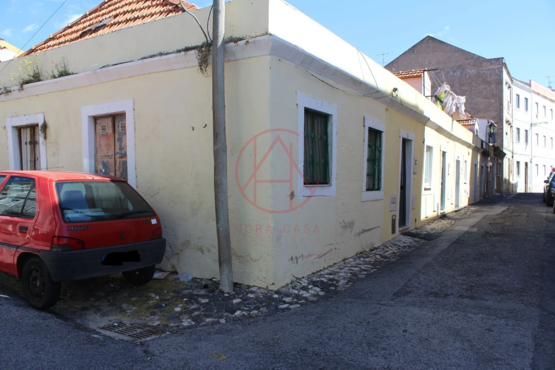 Moradia T1 para Venda em Alcantara Foto 4