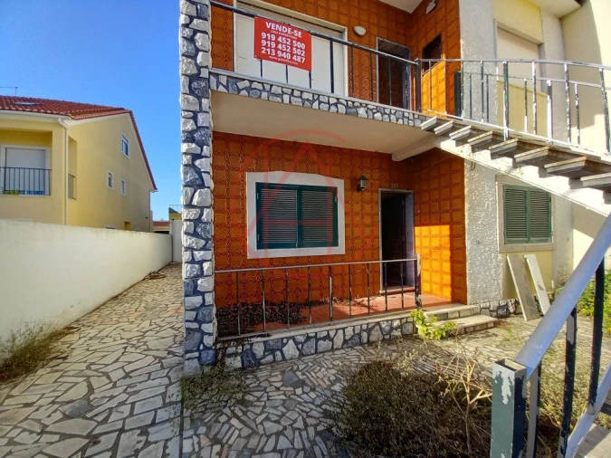 Moradia T3 para Venda em São Francisco