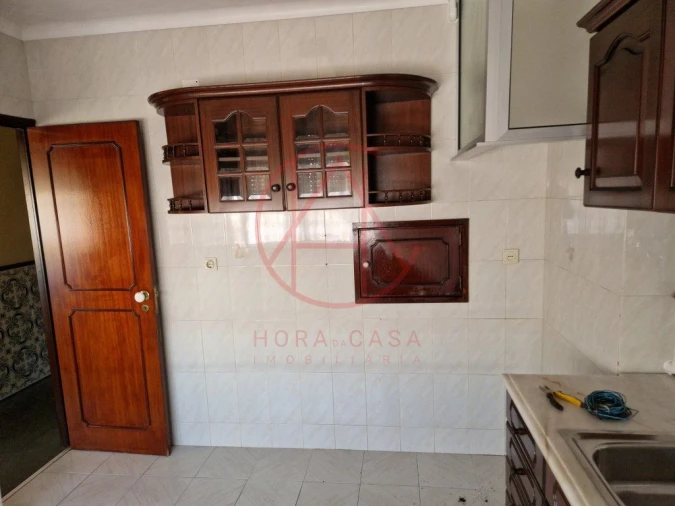 Apartamento T3 para Venda em Pontinha e Famões Foto 33