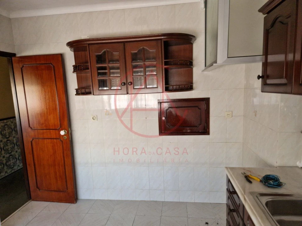Apartamento T3 para Venda em Pontinha e Famões Foto 33