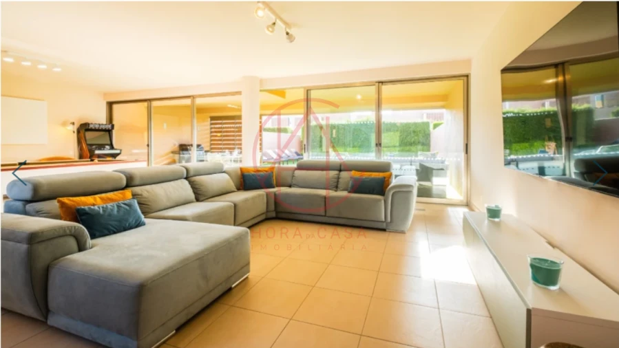 Moradia T3 para Venda em Guia Foto 8