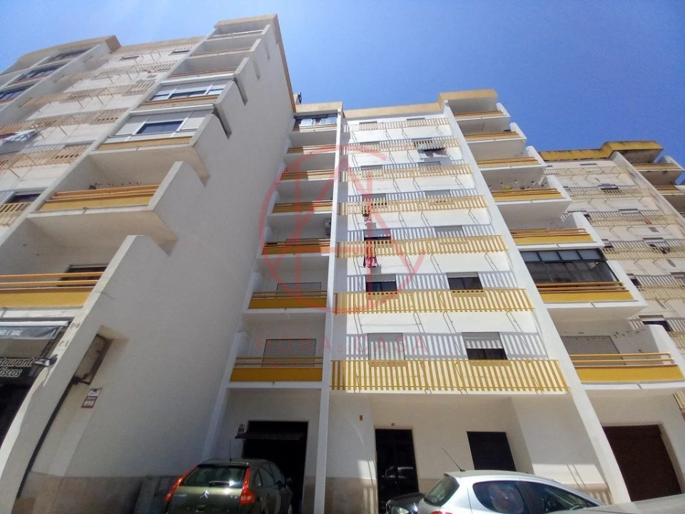 Apartamento T2 para Venda em Castanheira do Ribatejo e Cachoeiras Foto 3