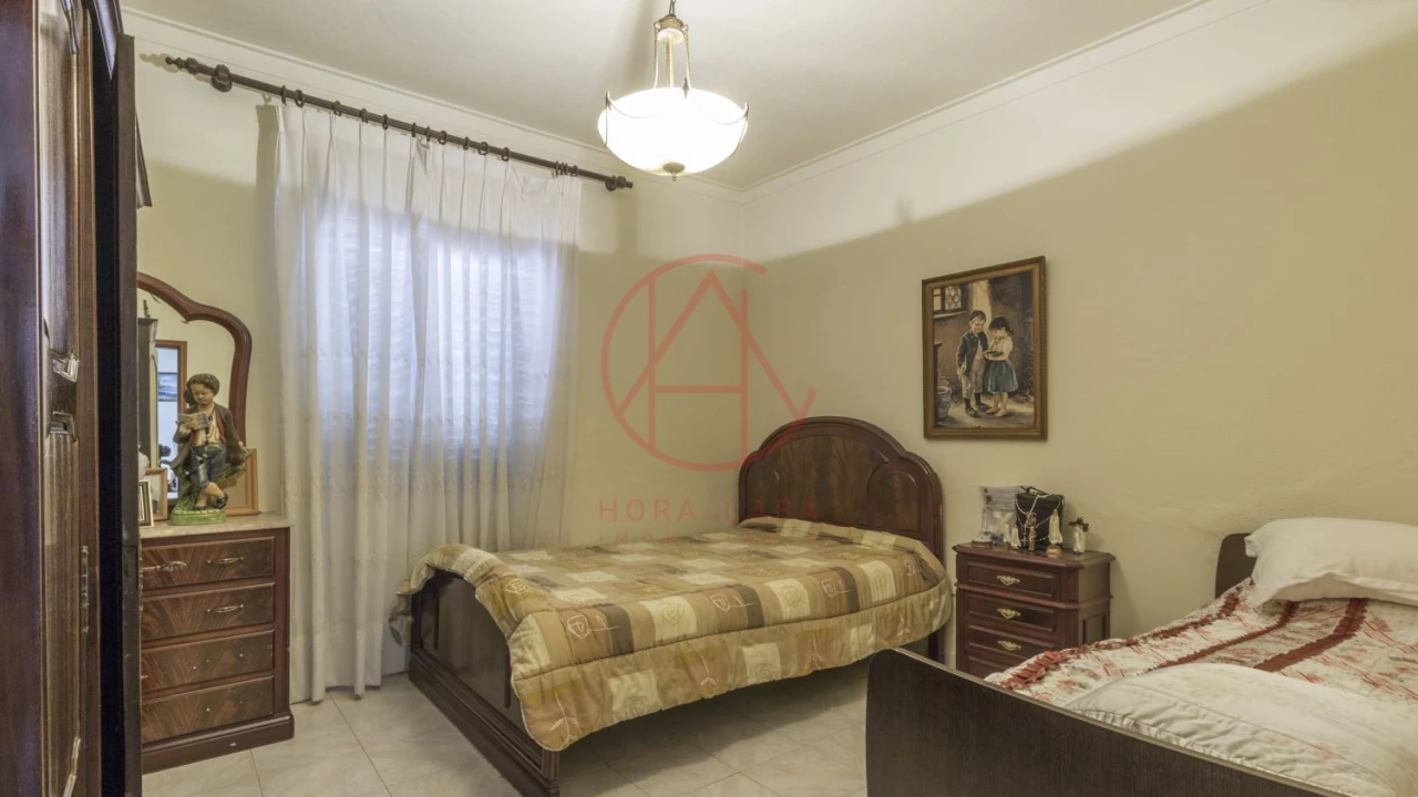 Moradia T4 para Venda em Santo Antonio da Charneca Foto 9