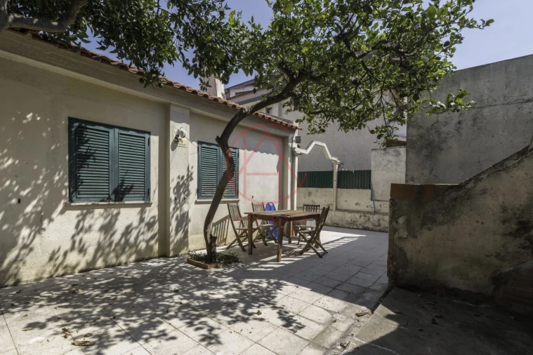 Moradia T4 para Venda em Santo Antonio da Charneca Foto 28