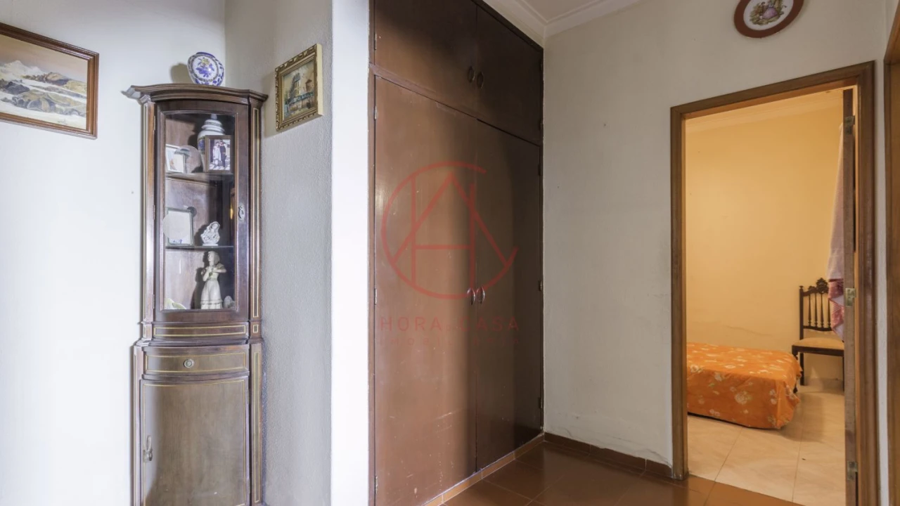 Moradia T4 para Venda em Santo Antonio da Charneca Foto 8