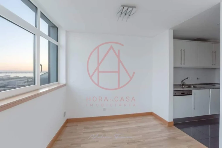 Apartamento T2 para Venda em Parque das Nações Foto 11