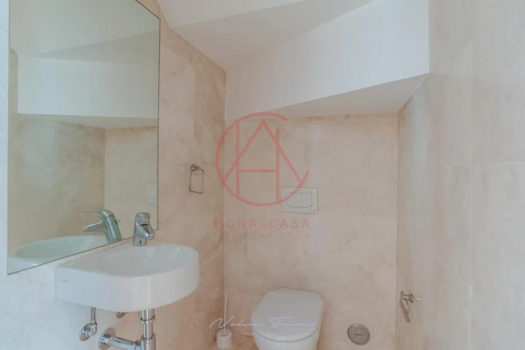 Apartamento T2 para Venda em Parque das Nações Foto 7