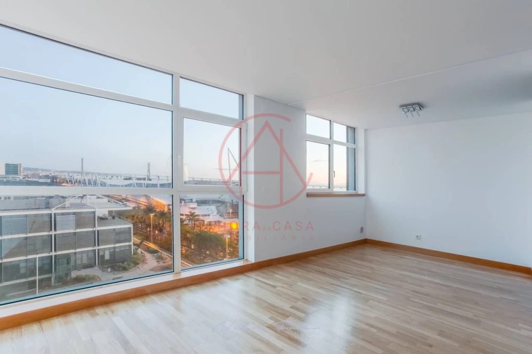 Apartamento T2 para Venda em Parque das Nações Foto 1