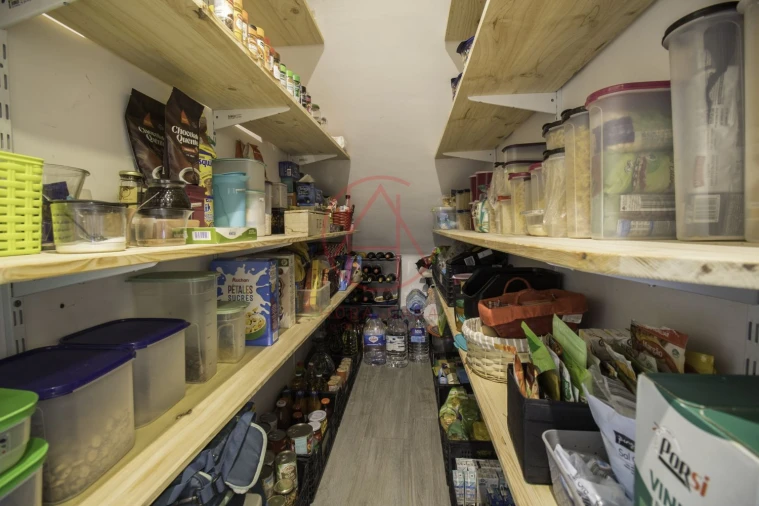 Moradia T4 para Venda em Fernao Ferro Foto 8