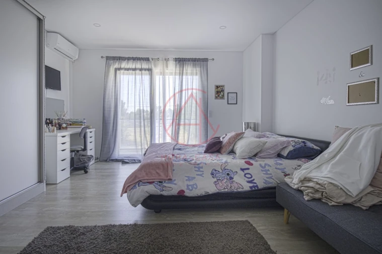 Moradia T4 para Venda em Fernao Ferro Foto 23