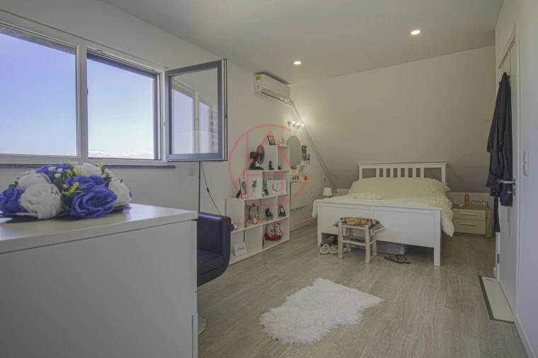 Moradia T4 para Venda em Fernao Ferro Foto 27