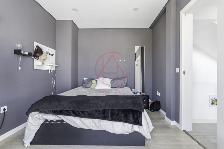 Moradia T4 para Venda em Fernao Ferro Foto 13