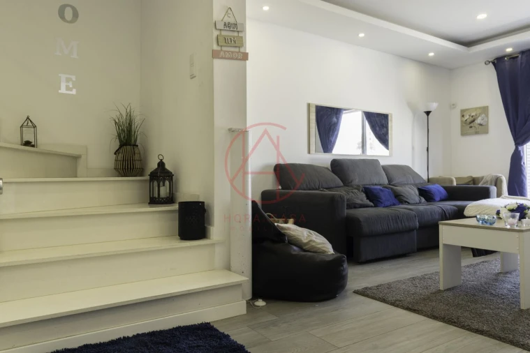 Moradia T4 para Venda em Fernao Ferro Foto 11