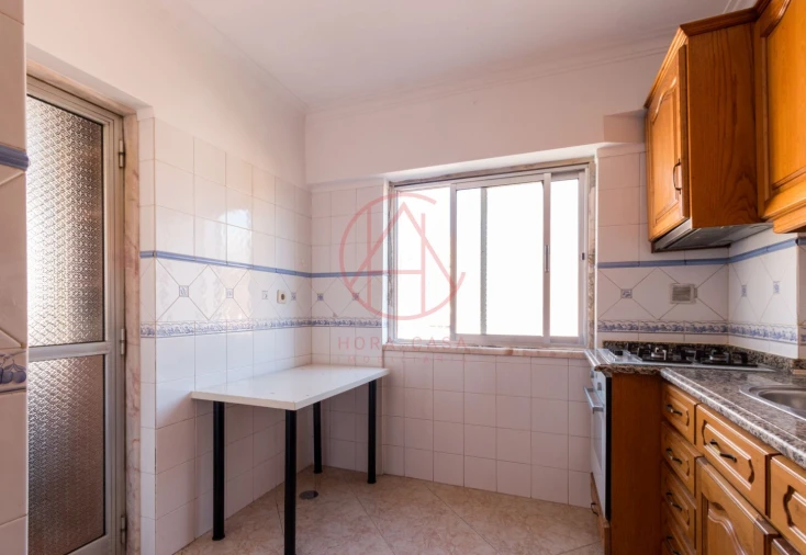 Apartamento T4 para Venda em Algés, Linda-A-Velha e Cruz Quebrada-Dafundo Foto 5